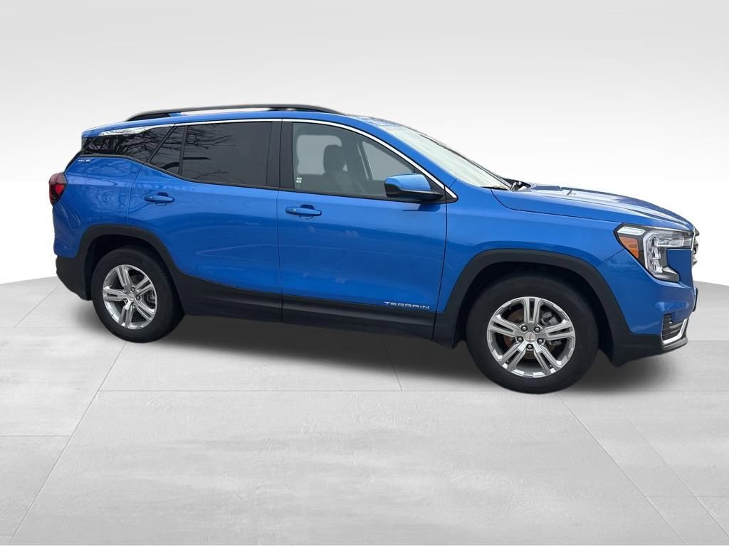 Certified 2024 GMC Terrain SLE w/ Driver Convenience Package image 15