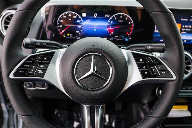 New 2026 Mercedes-Benz GLB 250 4MATIC image 14