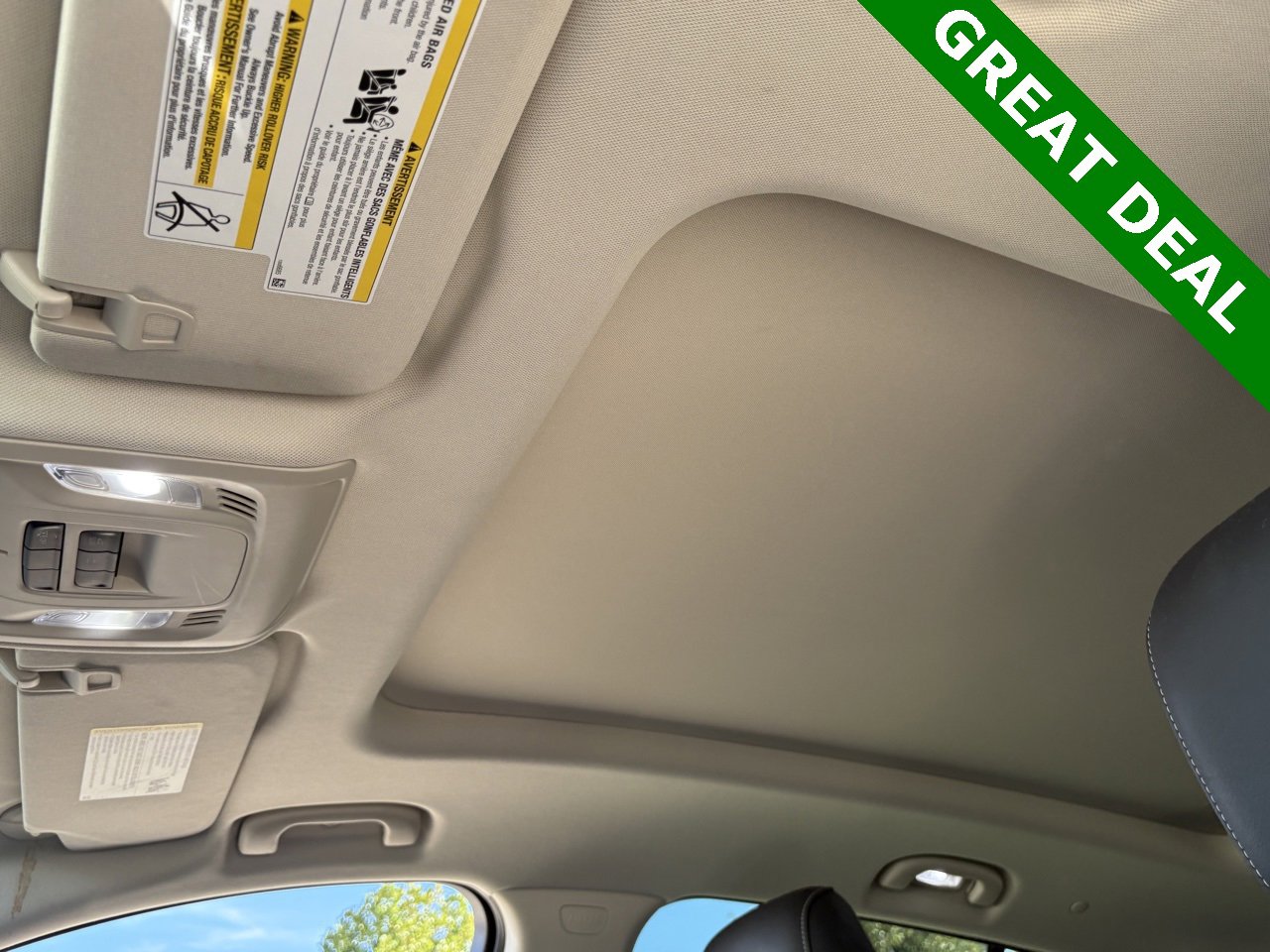 Used 2022 Buick Envision Essence w/ Safety Package image 29