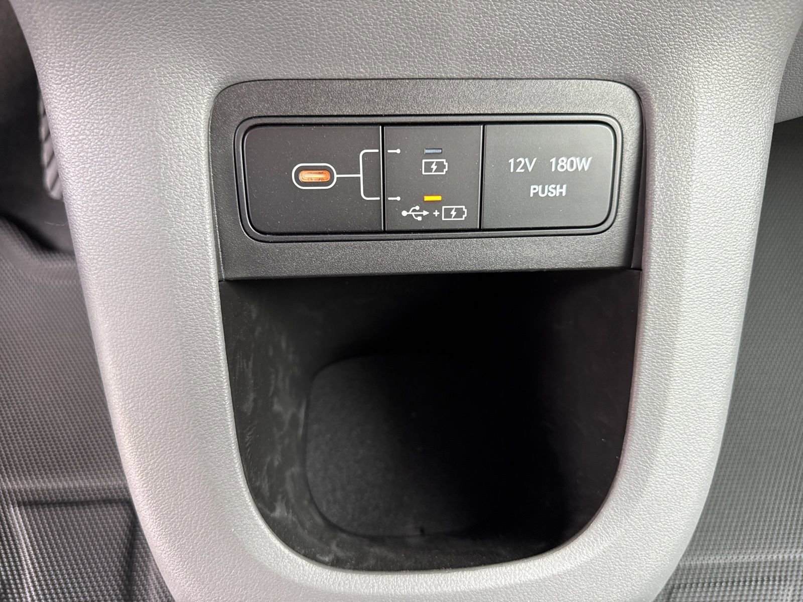 Used 2025 Hyundai Ioniq 5 SEL image 18