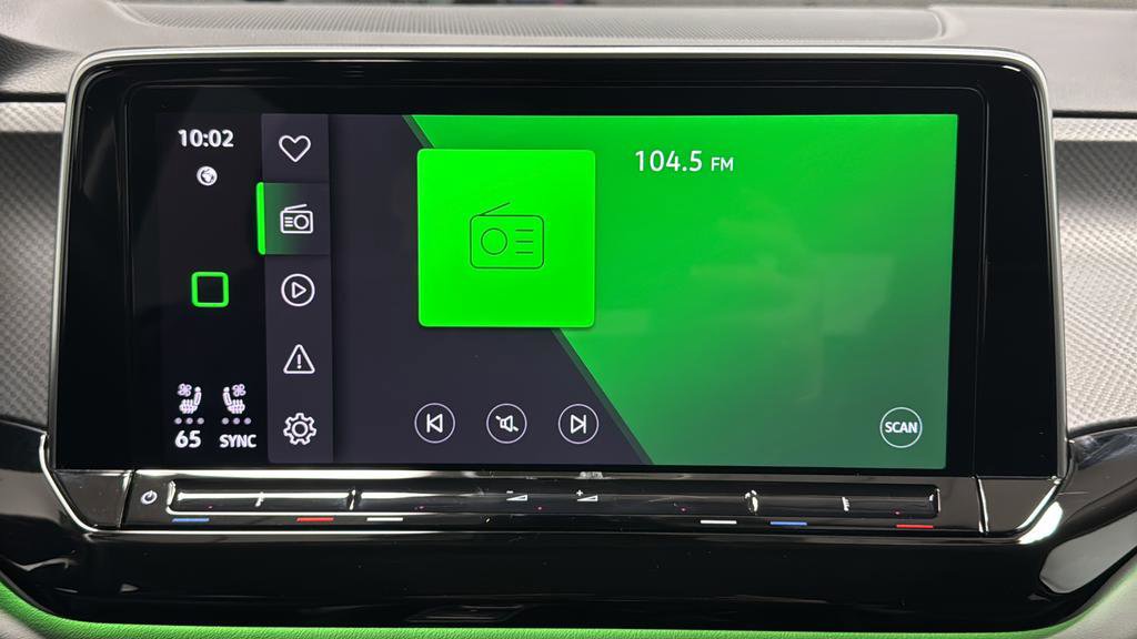 Used 2025 Volkswagen Atlas Peak Edition SE image 15