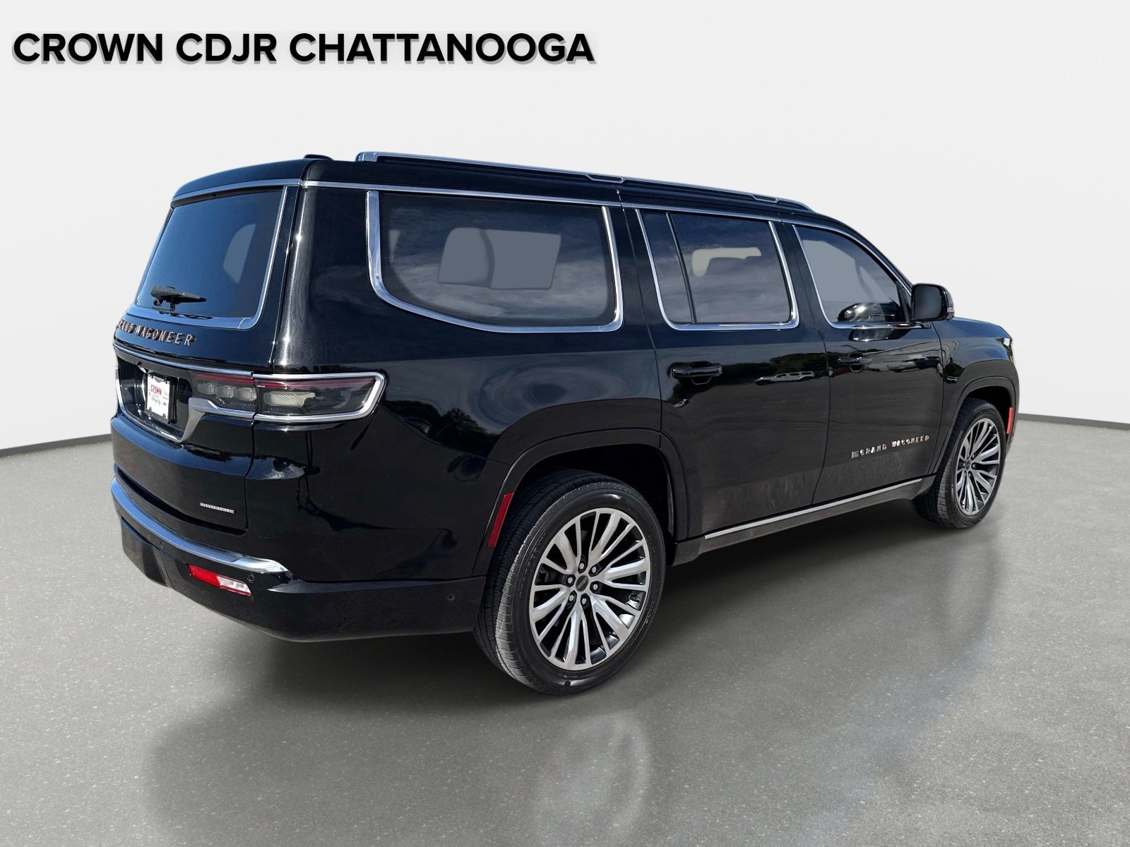 Used 2022 Jeep Grand Wagoneer Series III w/ Rear Seat Video Group 1 AWD/4WD image 5