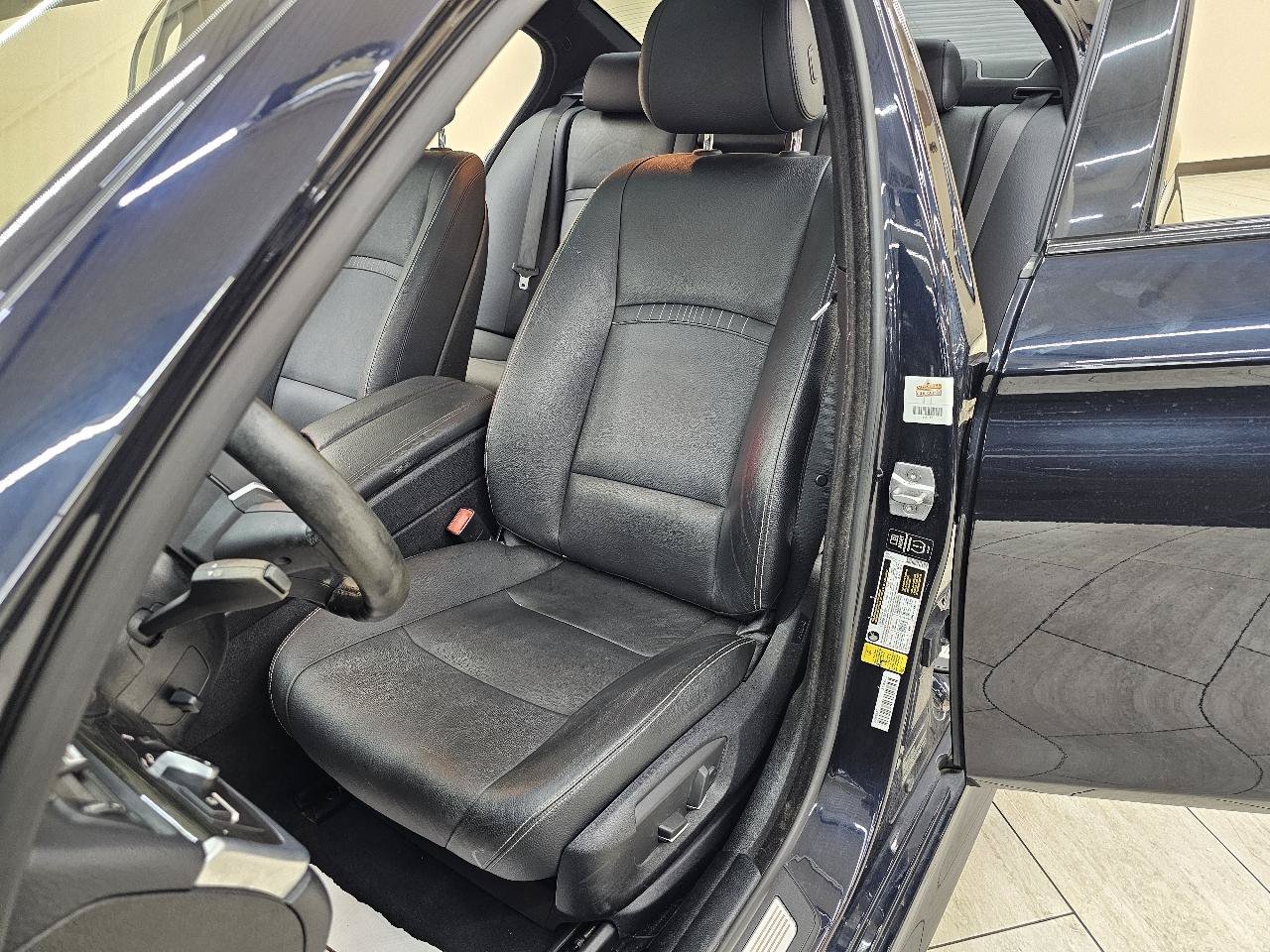 Used 2014 BMW 528i Sedan RWD image 17