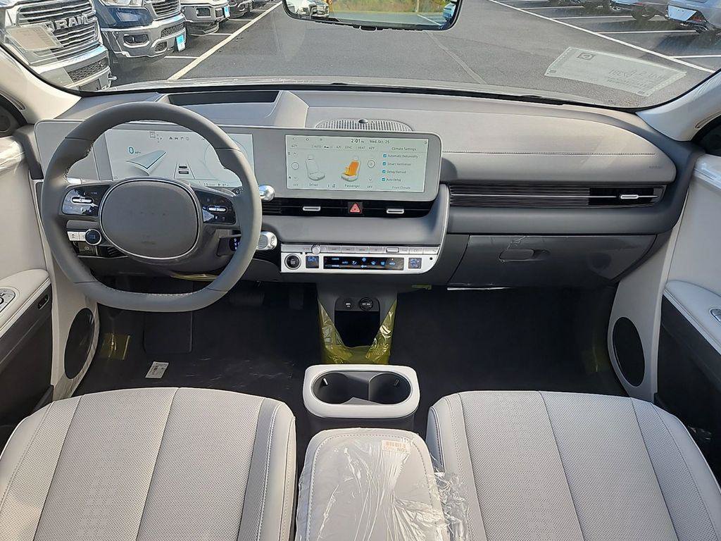 New 2024 Hyundai Ioniq 5 Limited AWD/4WD image 4