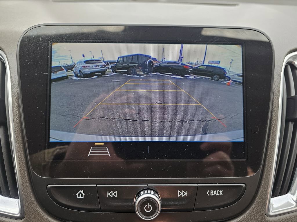 Used 2020 Chevrolet Malibu LT image 28