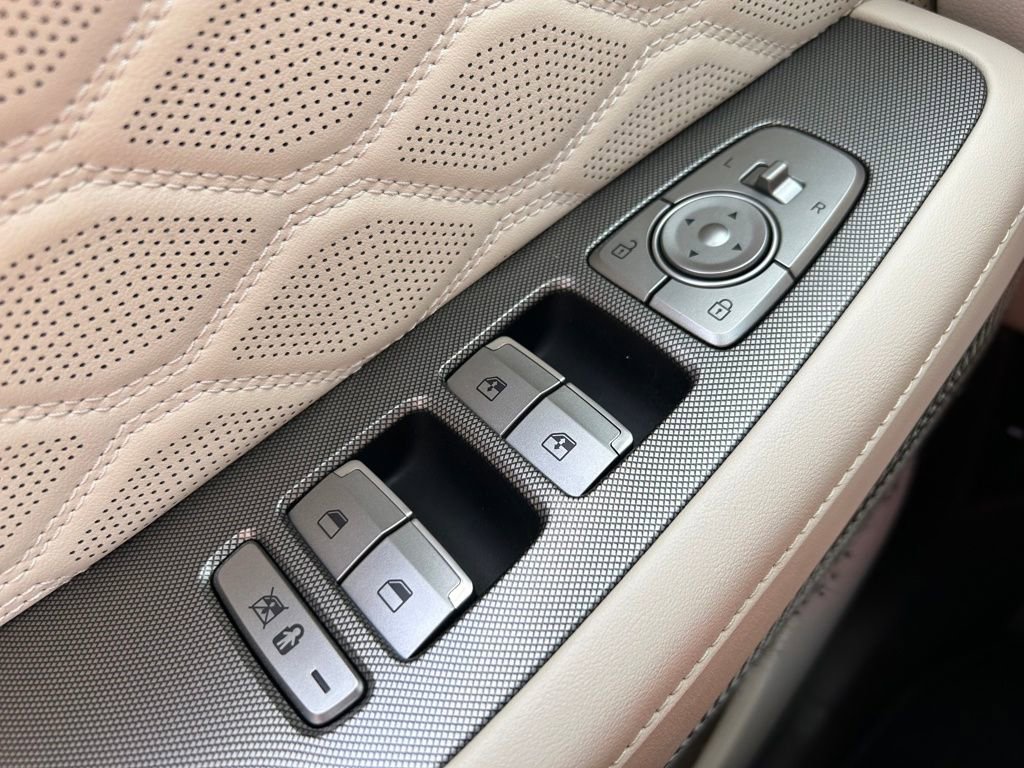 Used 2020 Hyundai Palisade Limited image 21