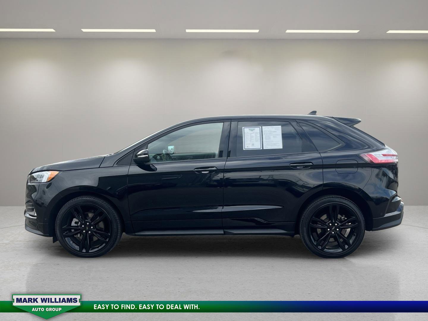 Used 2022 Ford Edge ST w/ Equipment Group 401A image 4