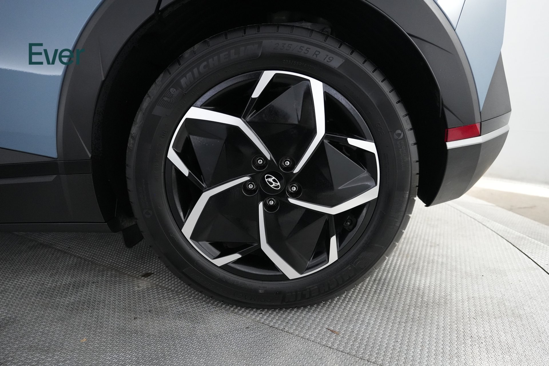 Used 2024 Hyundai Ioniq 5 SEL RWD image 9