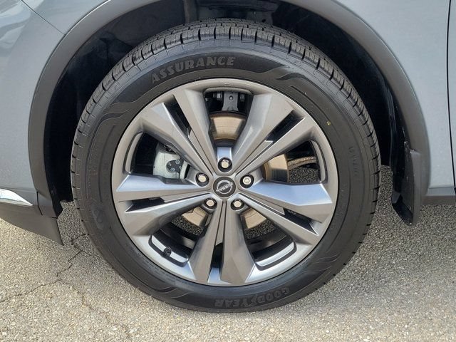 Used 2023 Nissan Murano Platinum w/ Cargo Package FWD image 4