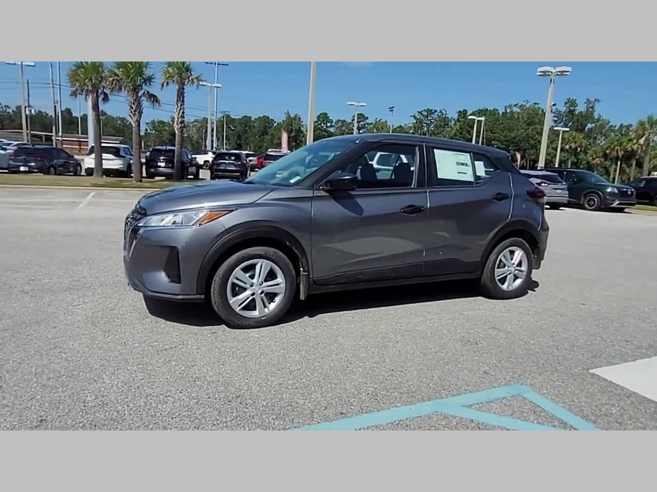 New 2025 Nissan Kicks Play S image 19