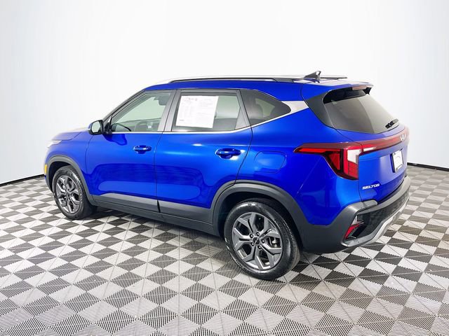 Used 2024 Kia Seltos S AWD/4WD image 6