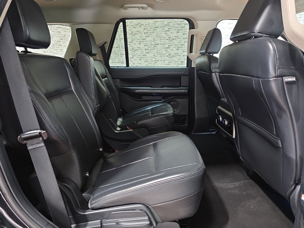 Used 2024 Ford Expedition XLT image 12