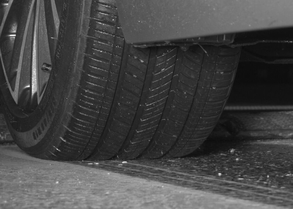 Used 2024 Lexus ES 350 w/ Premium Package image 9