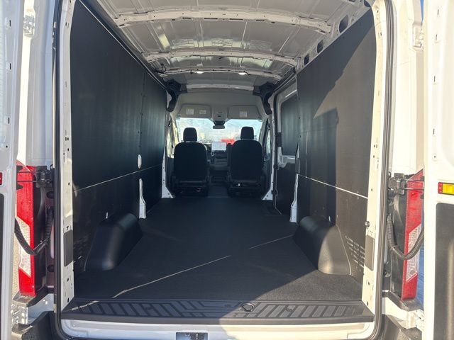 New 2026 Ford Transit 250 148 Medium Roof Extended AWD w/ Load Area Protection Package image 11
