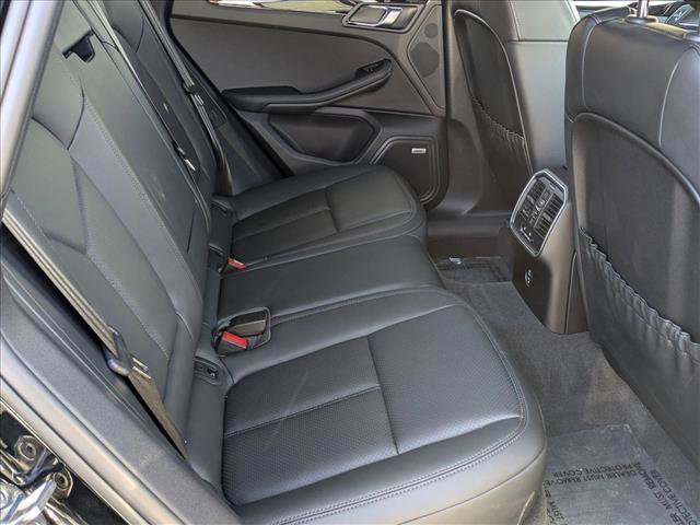 Used 2023 Porsche Macan S image 21