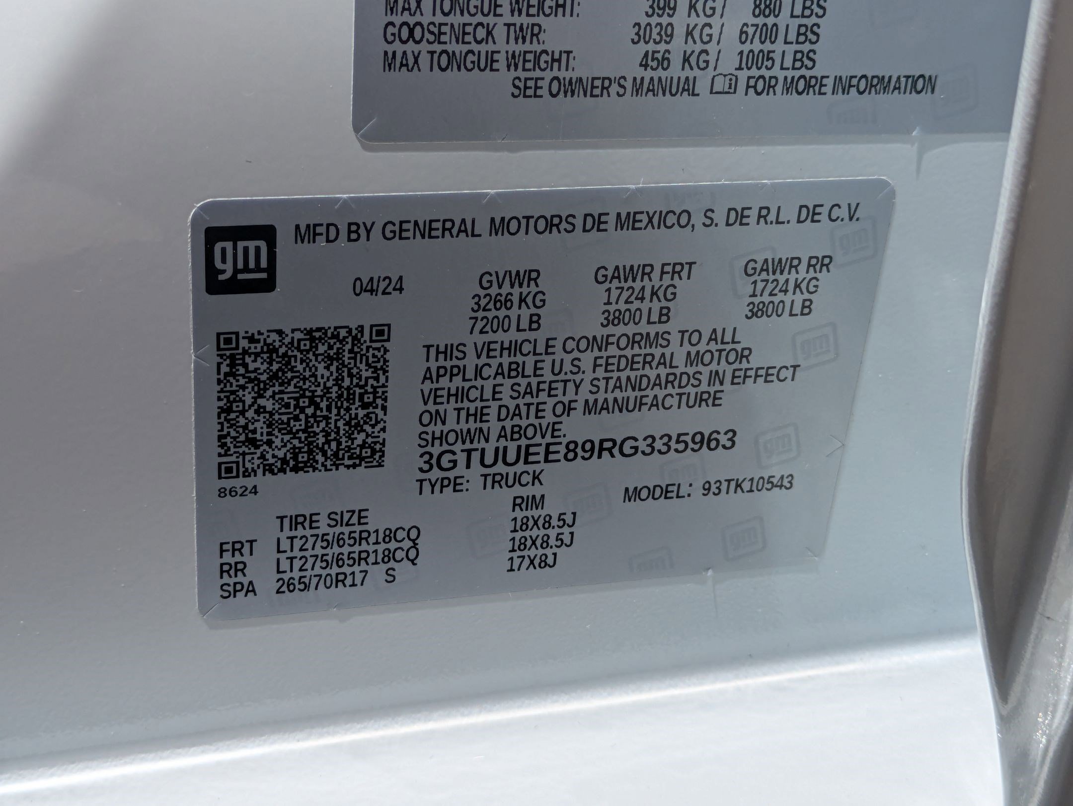 Used 2024 GMC Sierra 1500 AT4 w/ Technology Package AWD/4WD image 35
