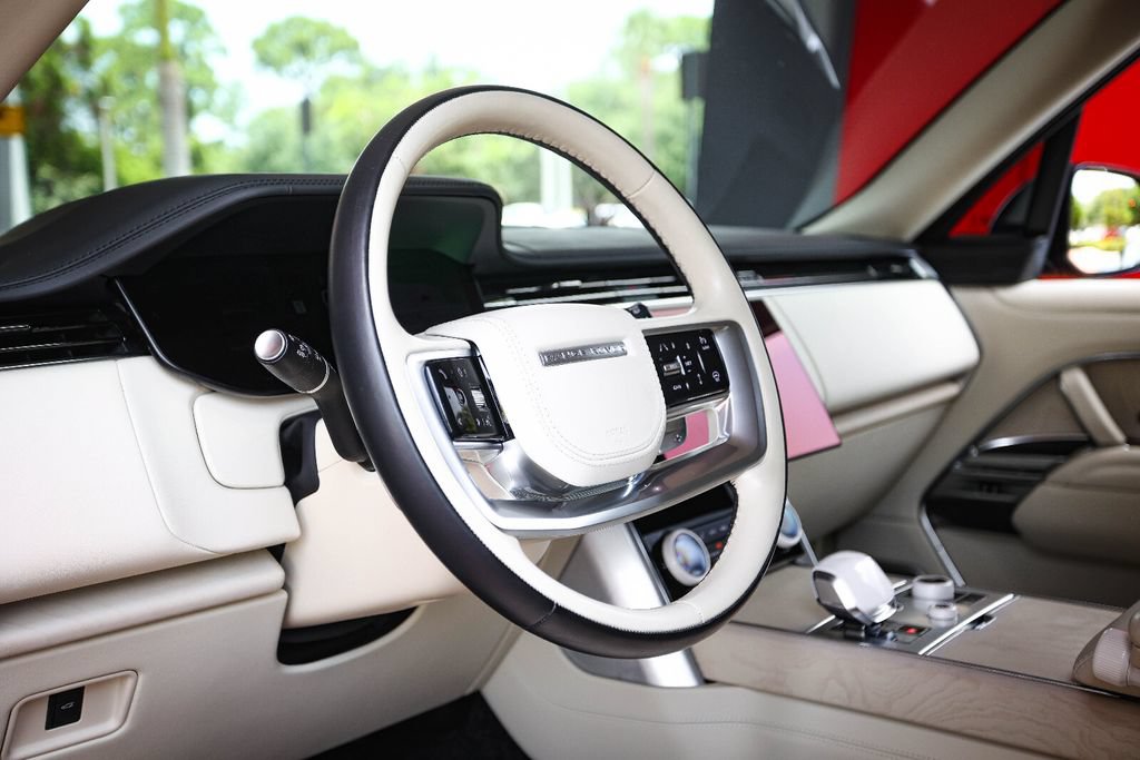 Used 2023 Land Rover Range Rover SV AWD/4WD image 26