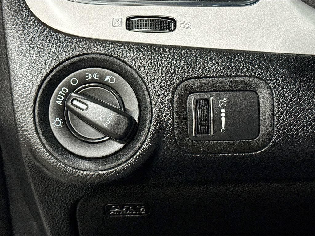 Used 2018 Dodge Journey GT w/ Navigation Group FWD image 6