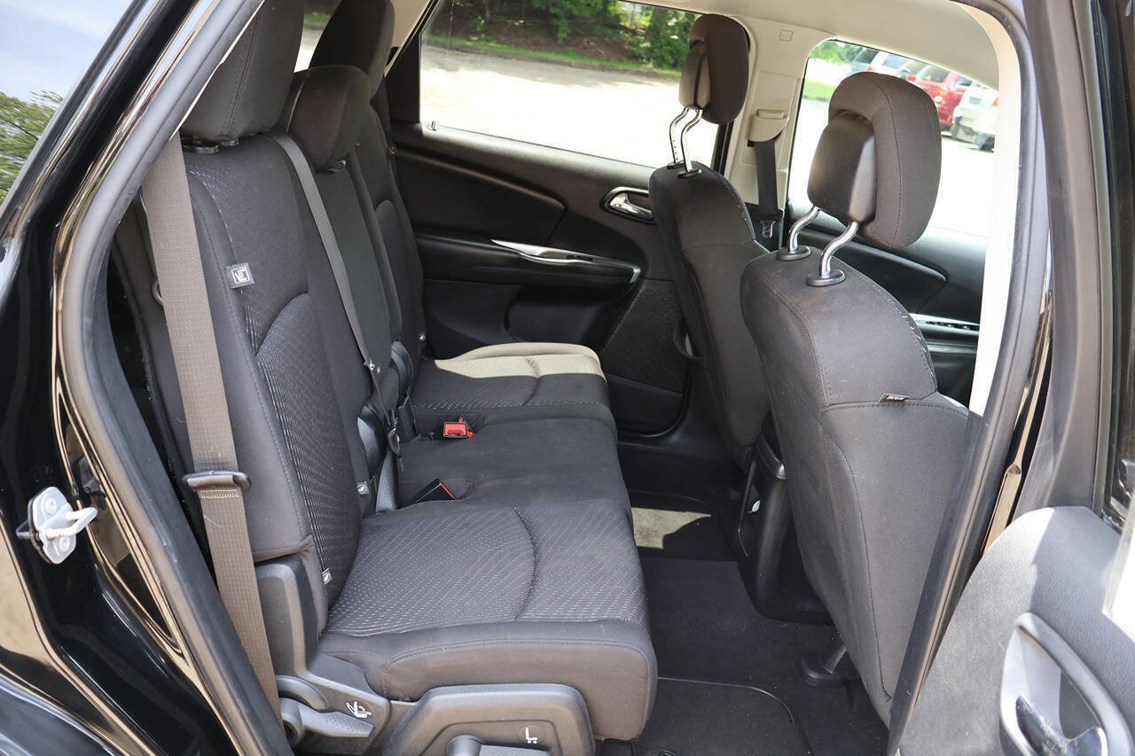 Used 2018 Dodge Journey SXT w/ Blacktop Package AWD/4WD image 26