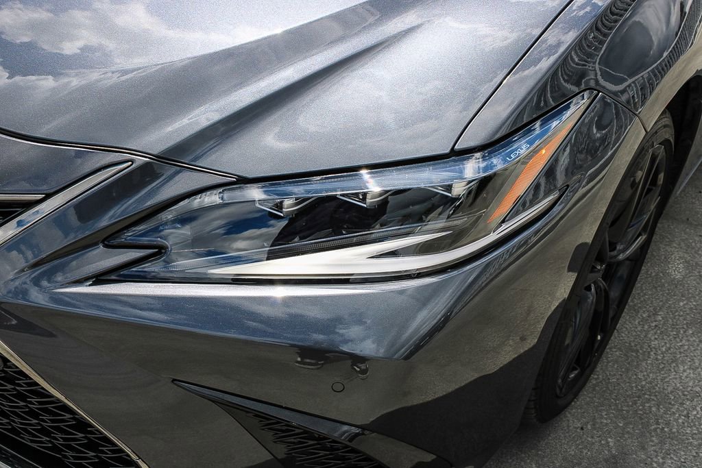 Used 2024 Lexus ES 300h F Sport w/ Accessory Package (Z2) image 36