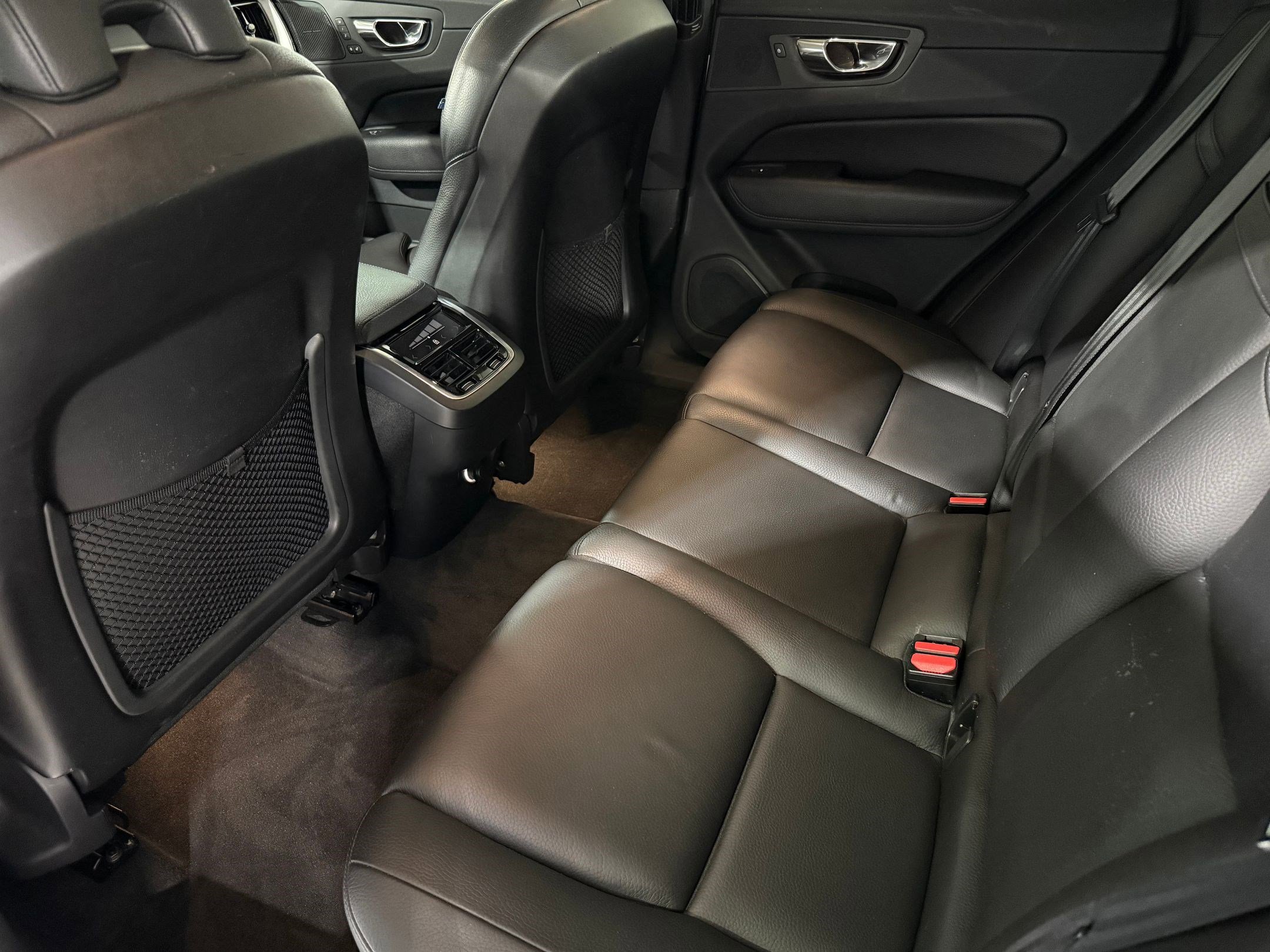 Used 2019 Volvo XC60 T5 Inscription w/ Protection Package Premier image 35