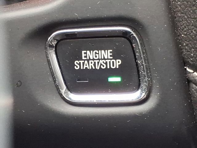 Used 2023 GMC Acadia SLT w/ Elevation Edition image 24