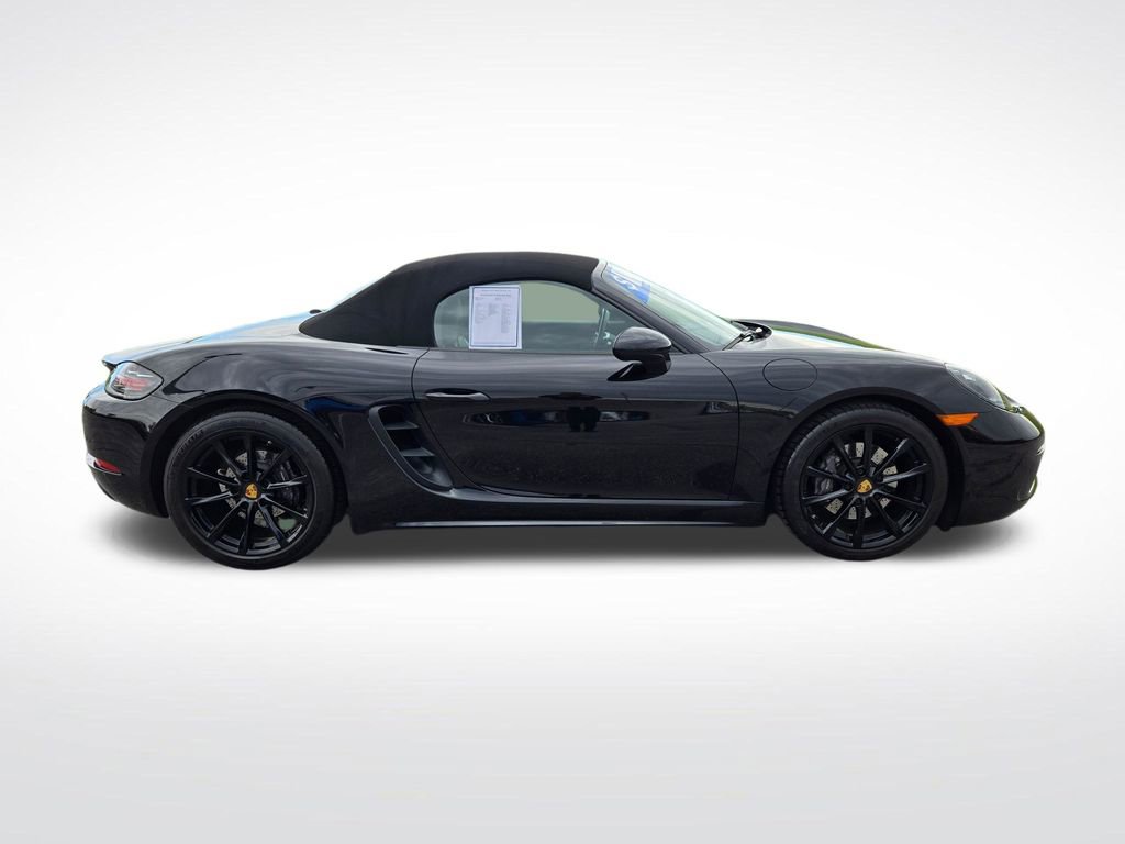 Used 2019 Porsche 718 Boxster RWD image 2