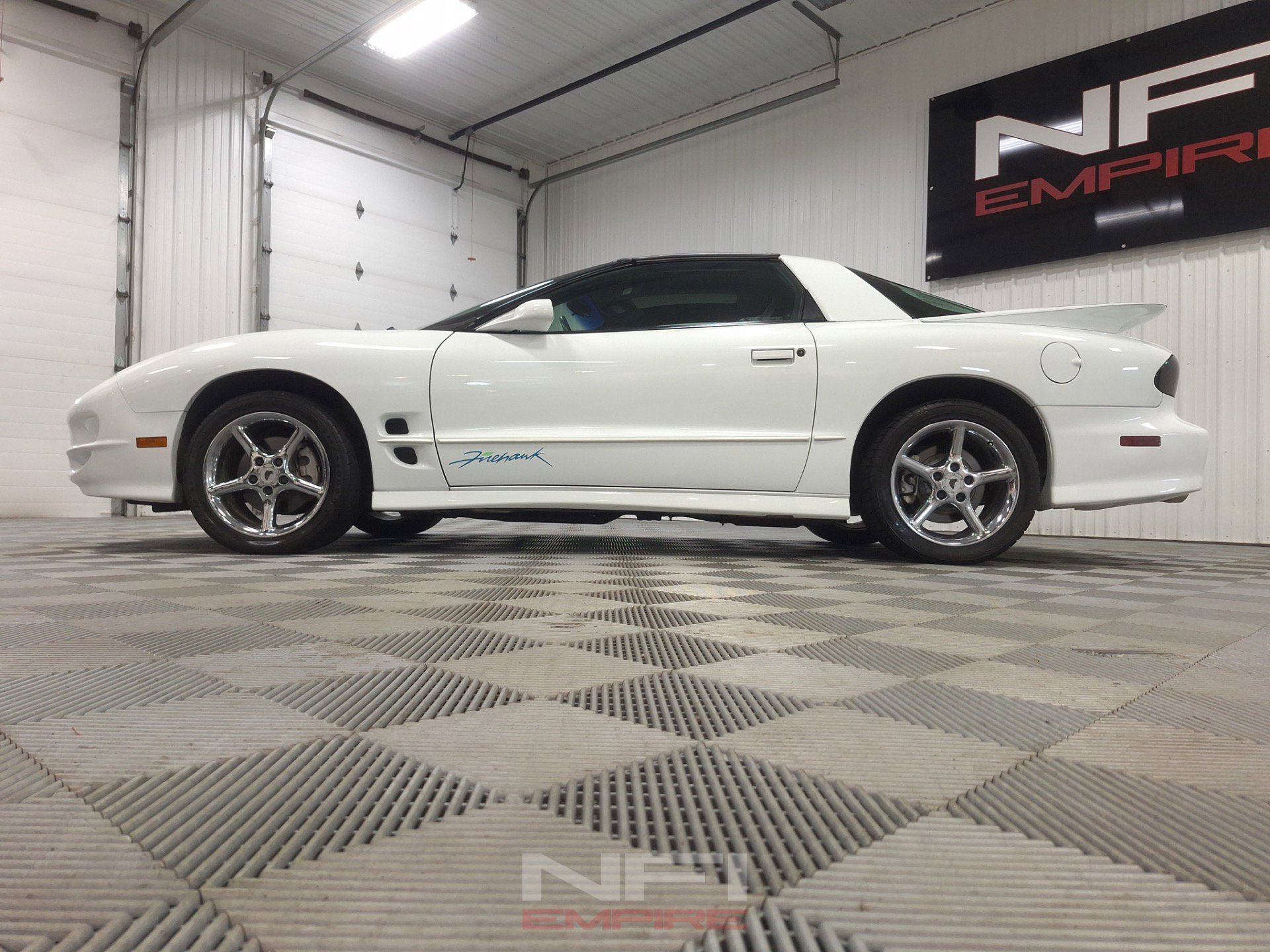Used 1999 Pontiac Firebird Formula w/ SLP Firehawk Pkg RWD image 11