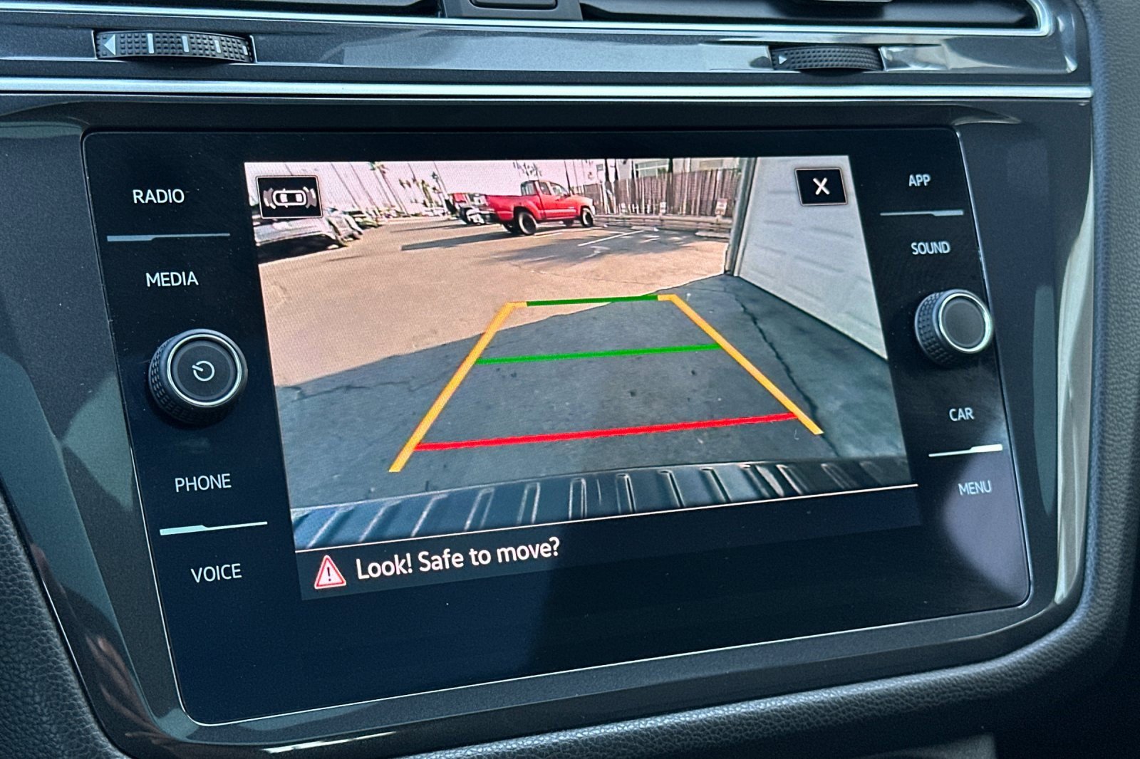 Certified 2024 Volkswagen Tiguan SE R-Line image 20