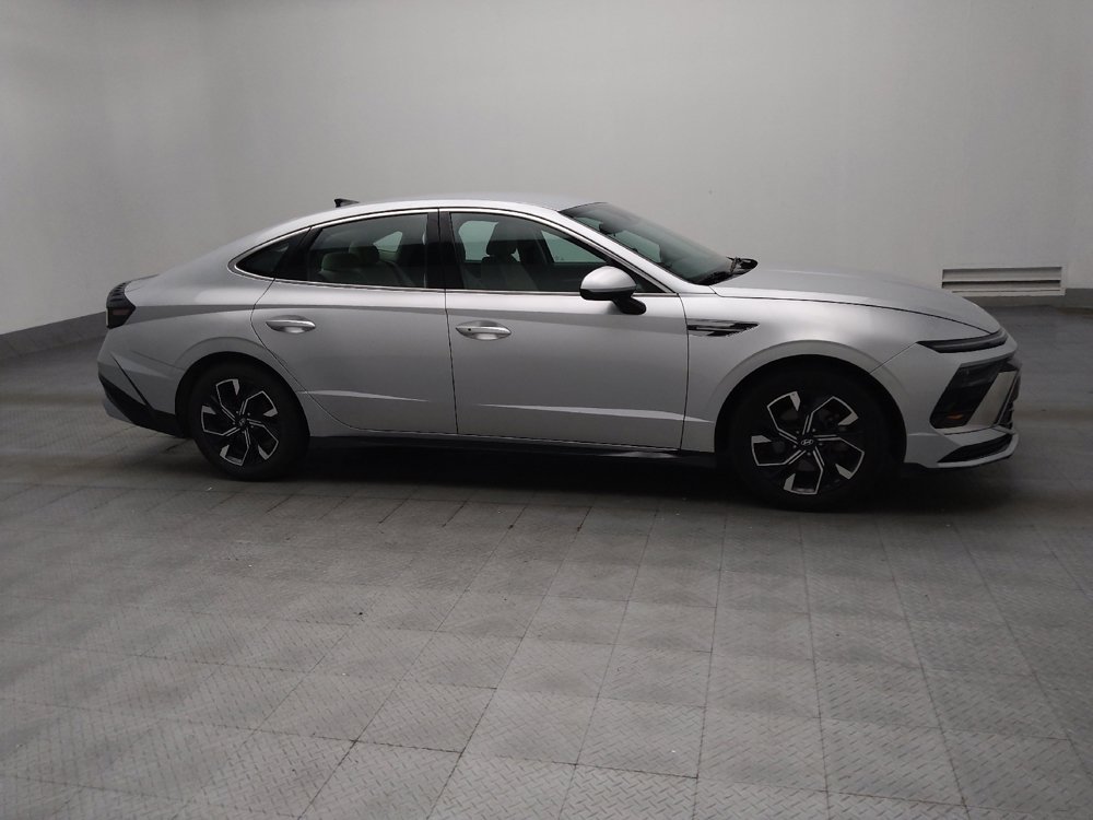 Used 2025 Hyundai Sonata SEL FWD image 11