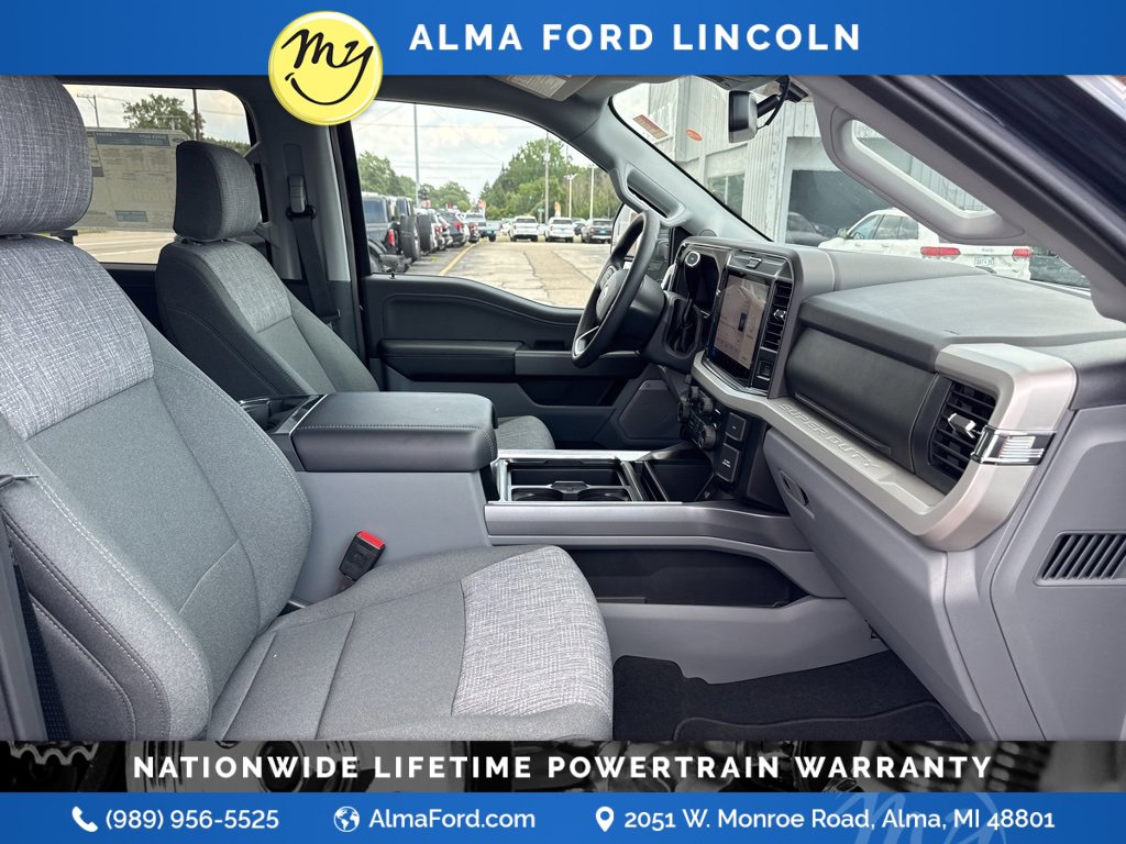 New 2025 Ford F350 XLT w/ Black Appearance Package image 24
