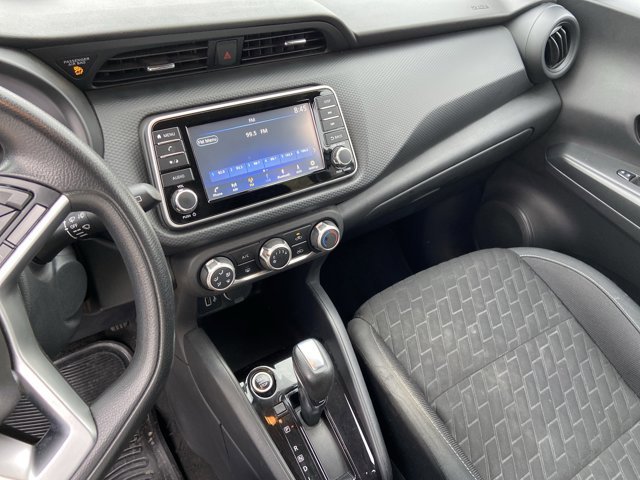 Used 2022 Nissan Kicks S image 22