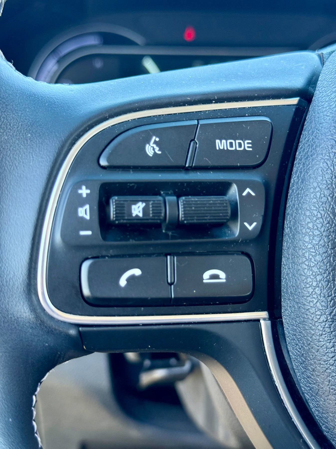 Used 2022 Kia Niro EX image 31