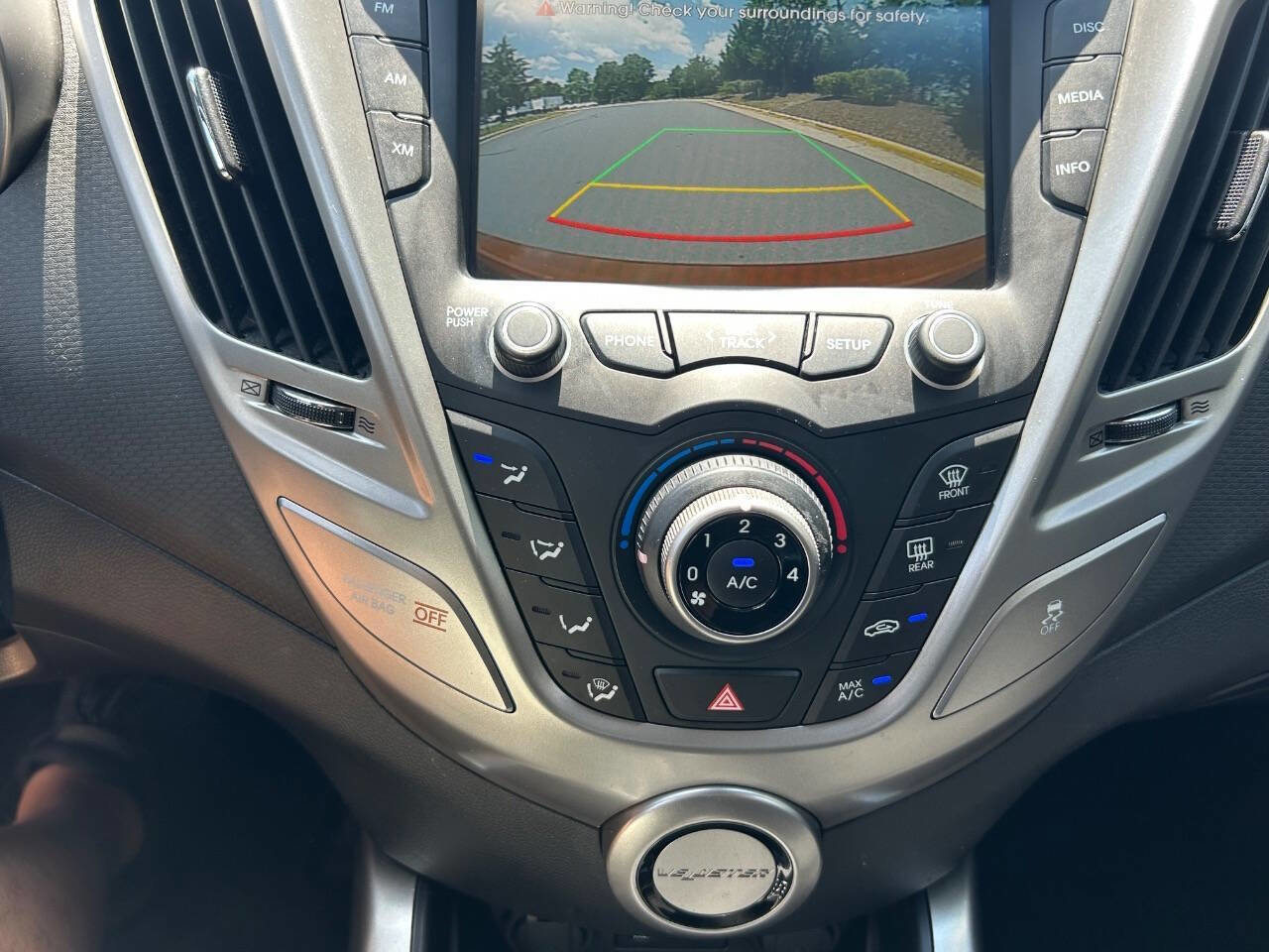 Used 2016 Hyundai Veloster image 15