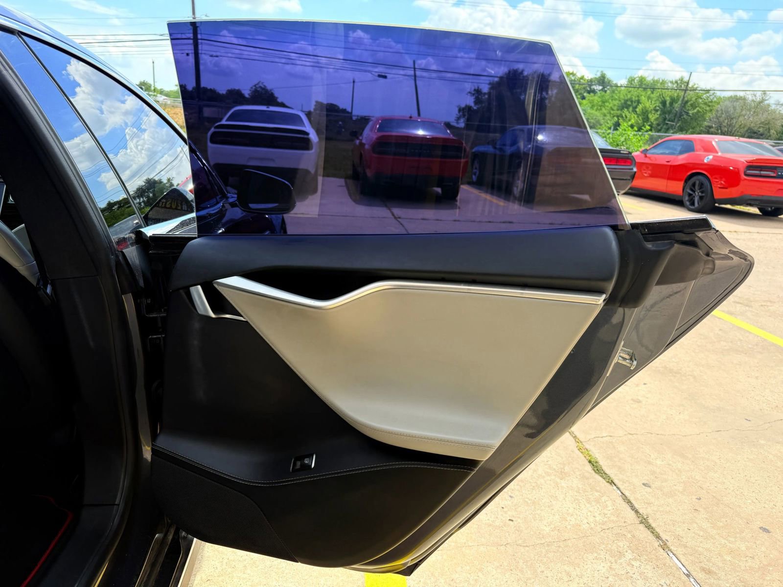 Used 2015 Tesla Model S 90D image 32