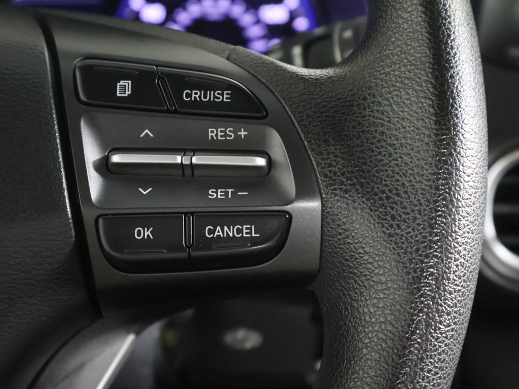 Used 2018 Hyundai Kona SE AWD/4WD image 32