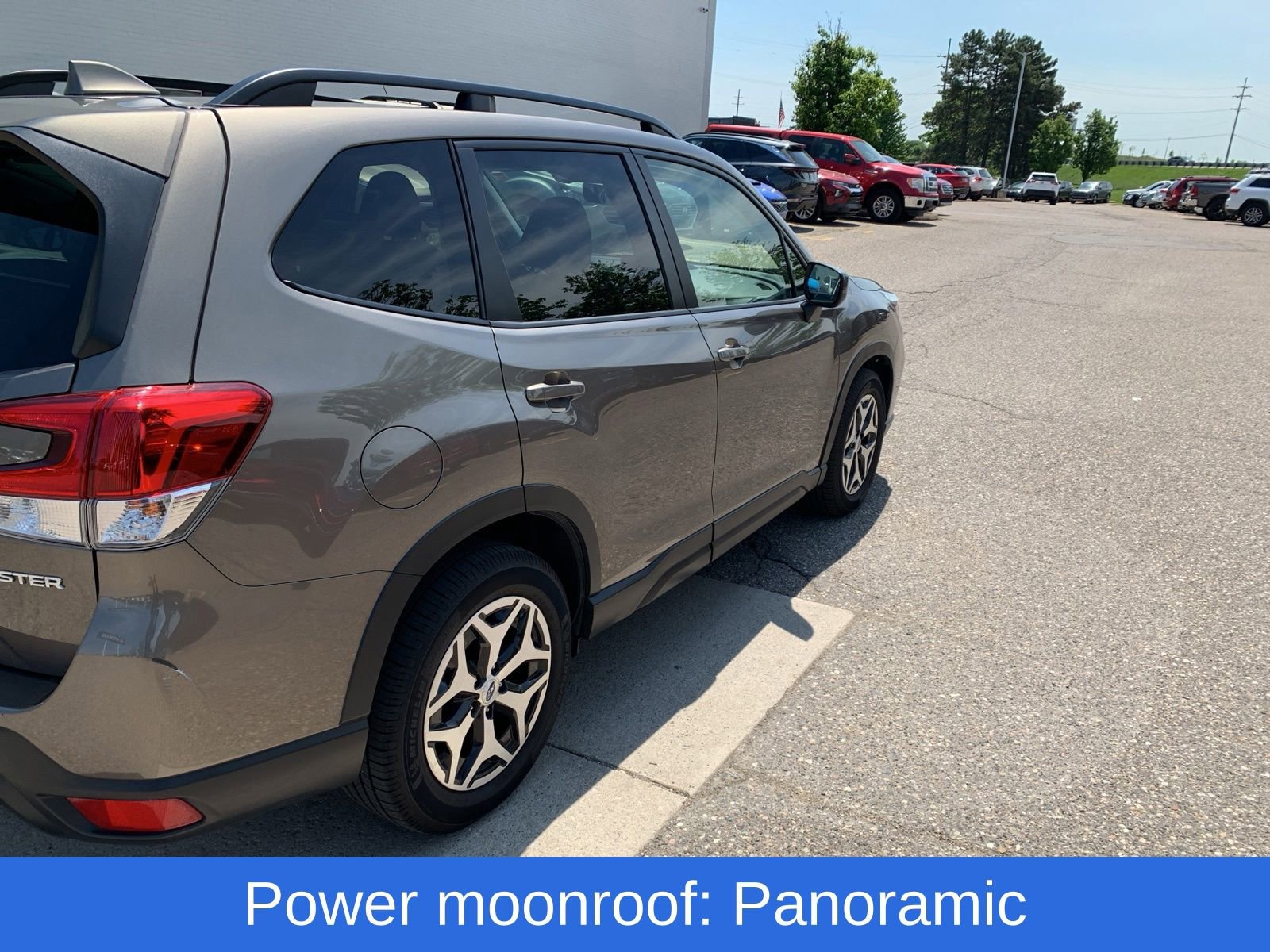Used 2021 Subaru Forester Premium AWD/4WD image 5