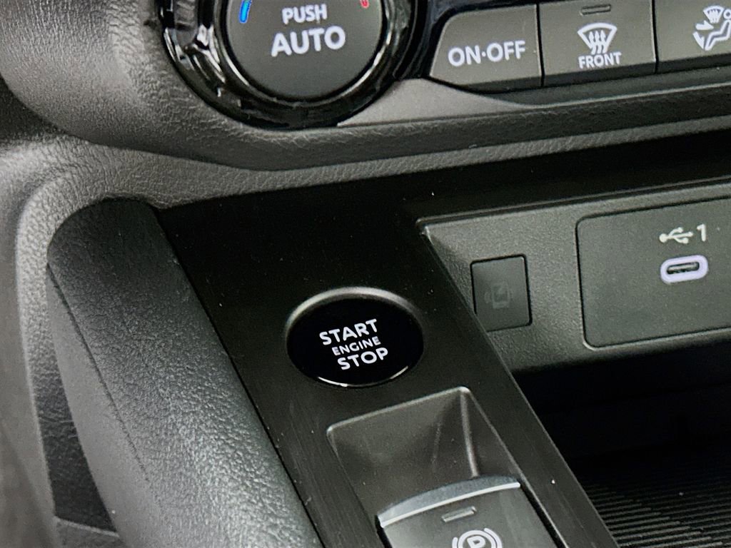 New 2026 Nissan Kicks SV w/ SV Premium Package image 19