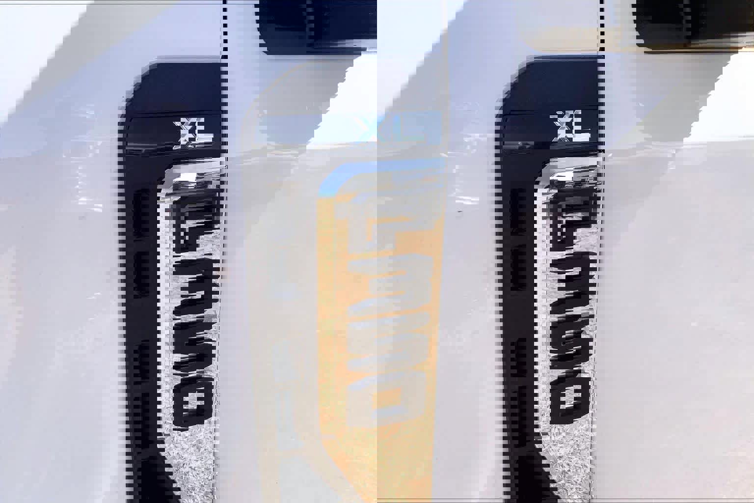 New 2026 Ford F350 XL w/ XL Chrome Package image 15