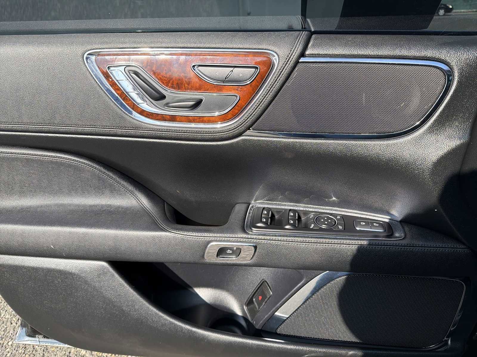 Used 2020 Lincoln Continental AWD w/ Equipment Group 500A image 22