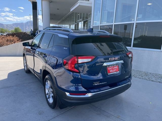 Used 2022 GMC Terrain SLT w/ Infotainment Package II AWD/4WD image 5
