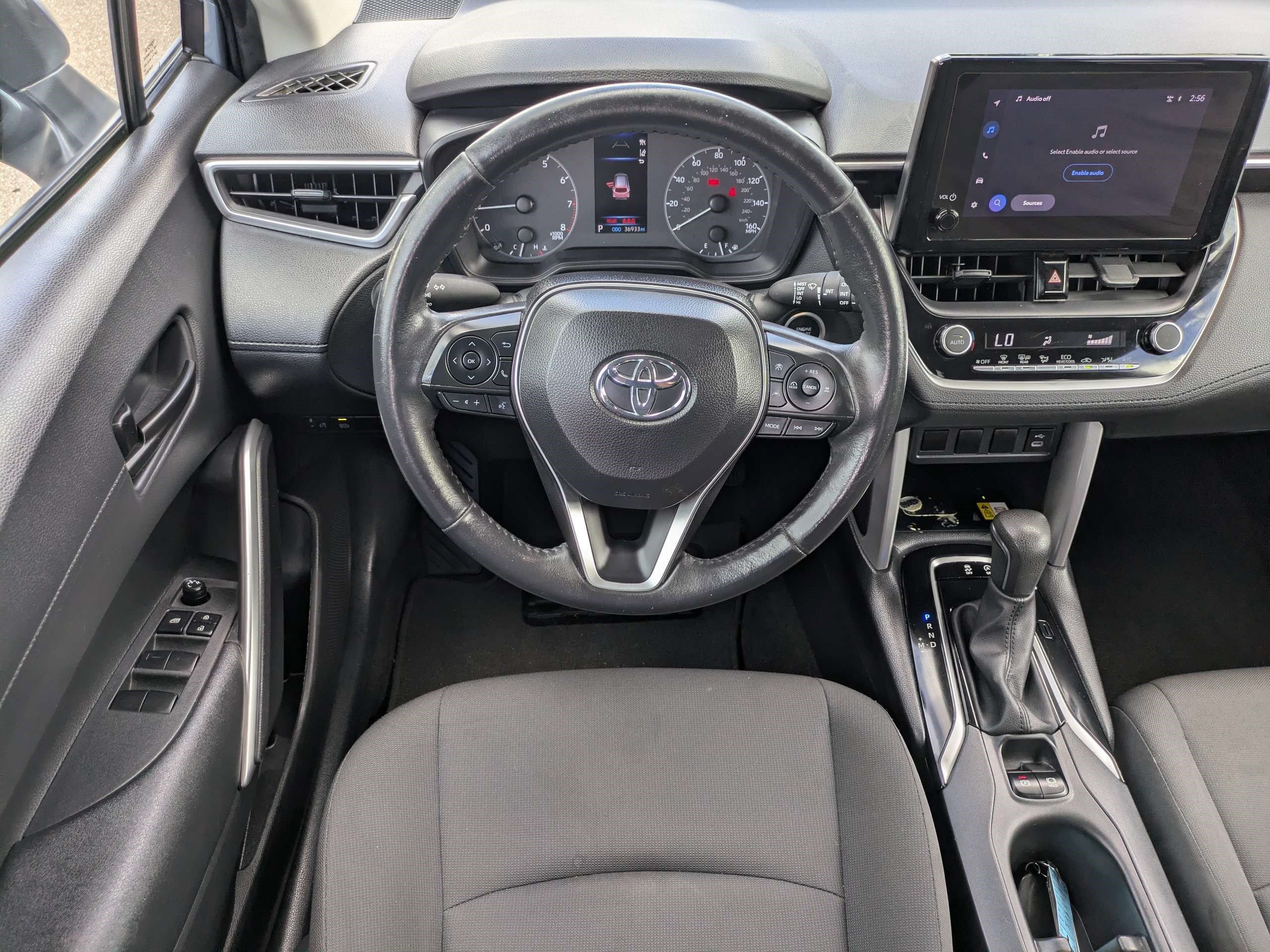 Used 2023 Toyota Corolla Cross LE FWD image 15
