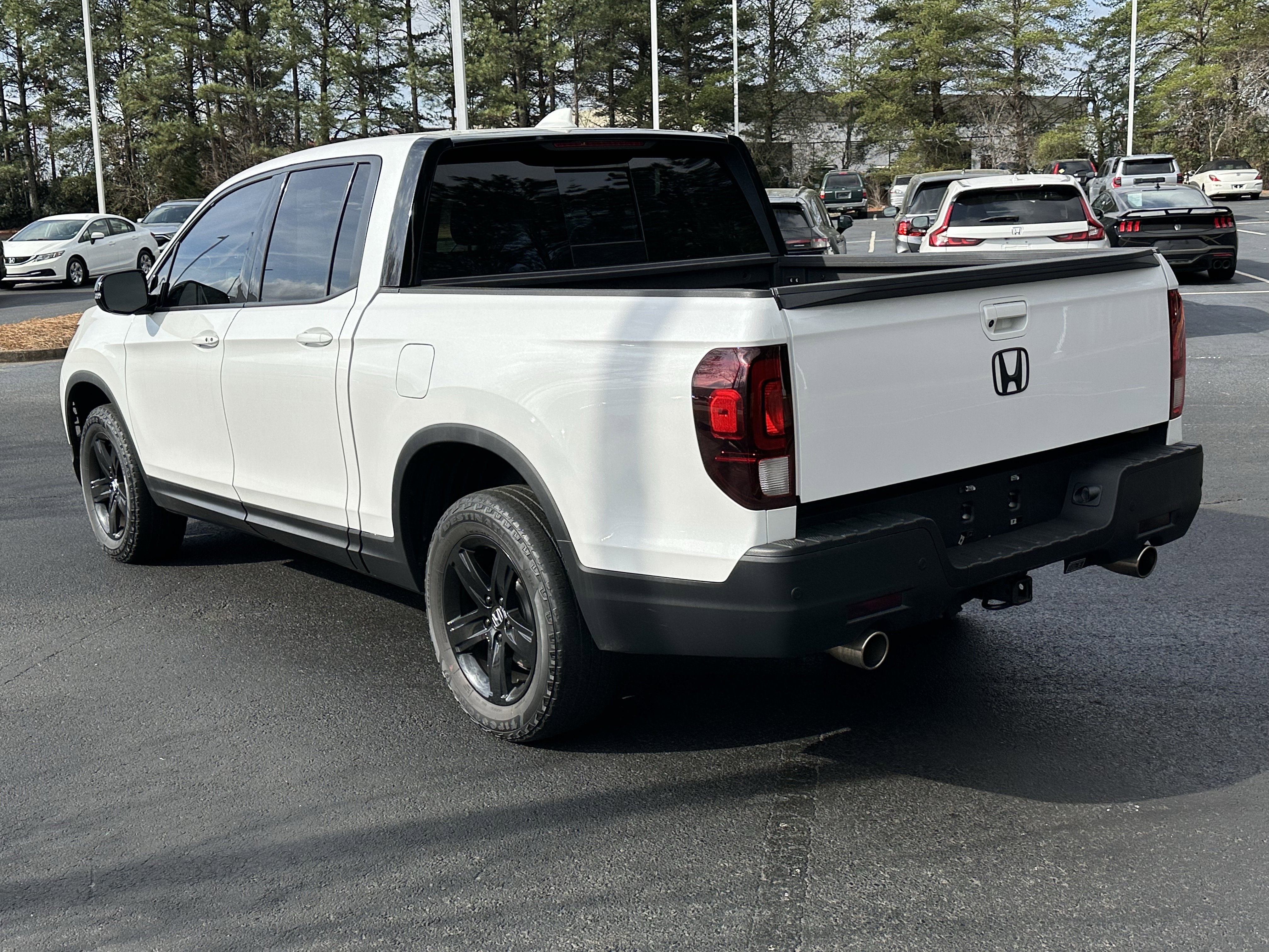 Used 2023 Honda Ridgeline Black Edition image 11