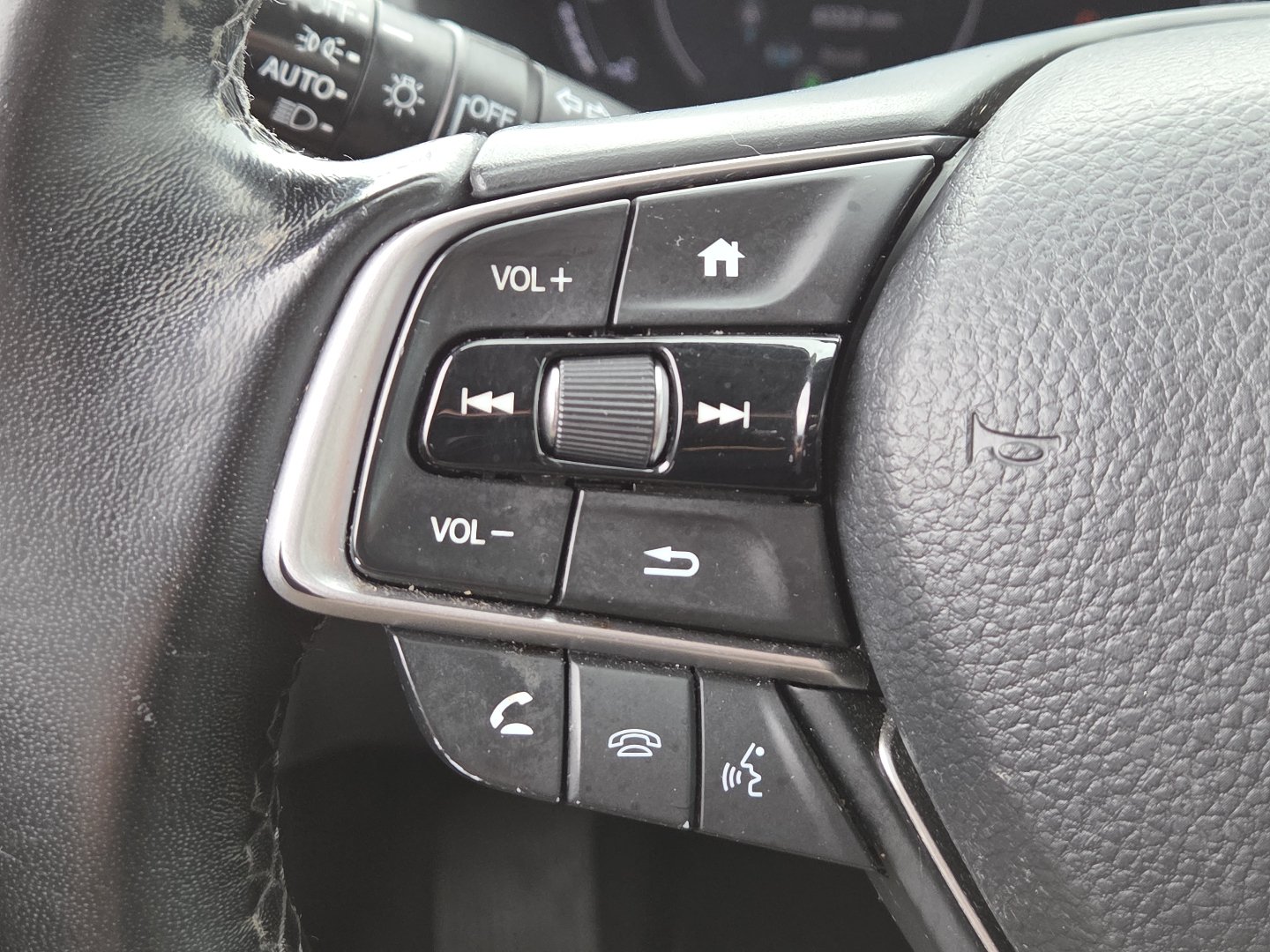 Used 2019 Honda Accord EX-L image 30