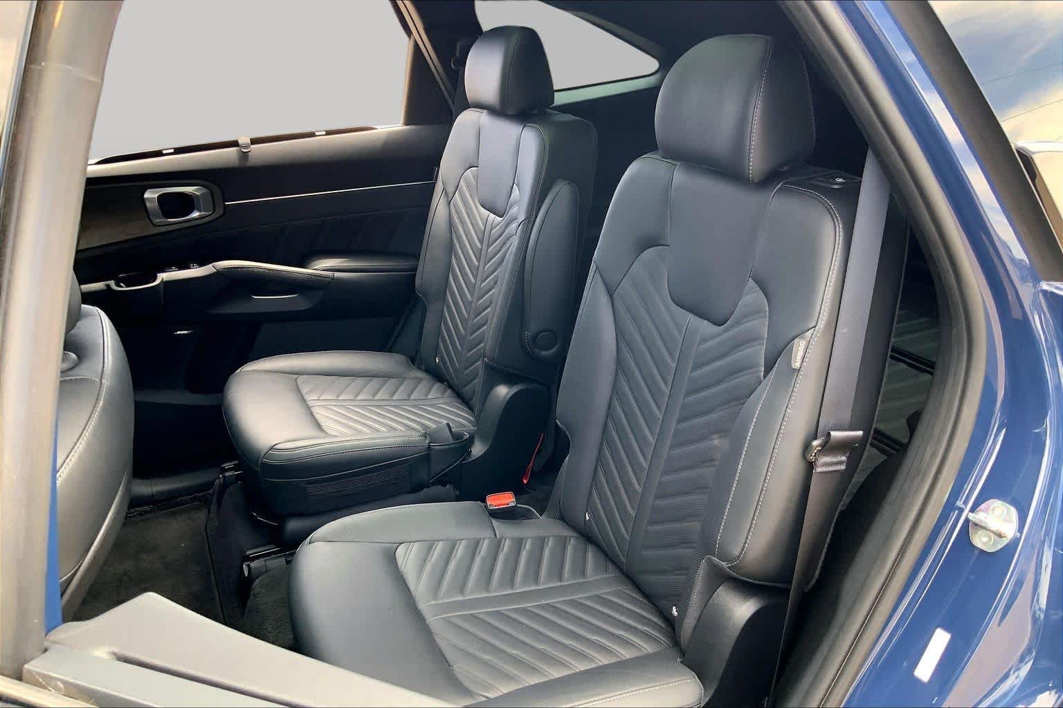 Certified 2024 Kia Sorento SX Prestige AWD/4WD image 21