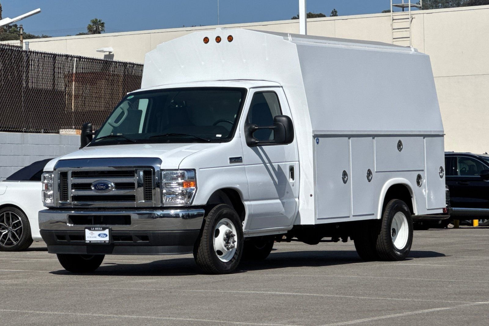 New 2025 Ford E-350 and Econoline 350 Super Duty w/ Power Equipment Group RWD image 7