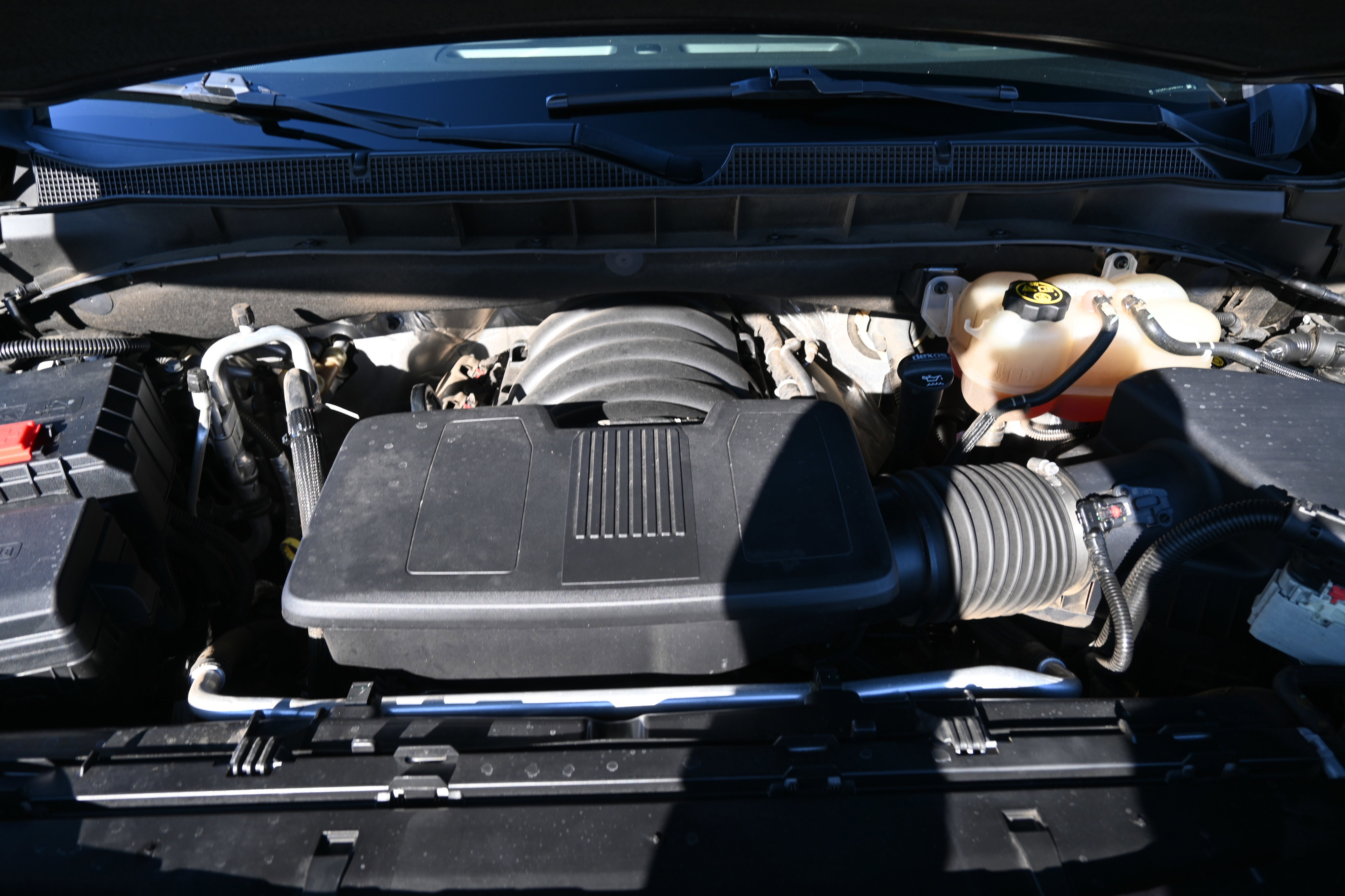 Used 2022 Chevrolet Tahoe Z71 w/ Luxury Package image 35