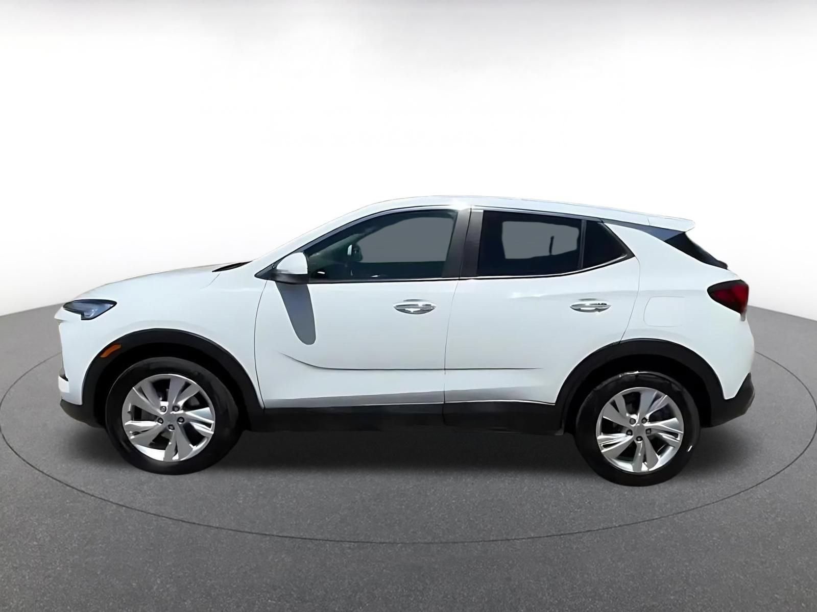 Used 2025 Buick Encore GX Preferred FWD image 10
