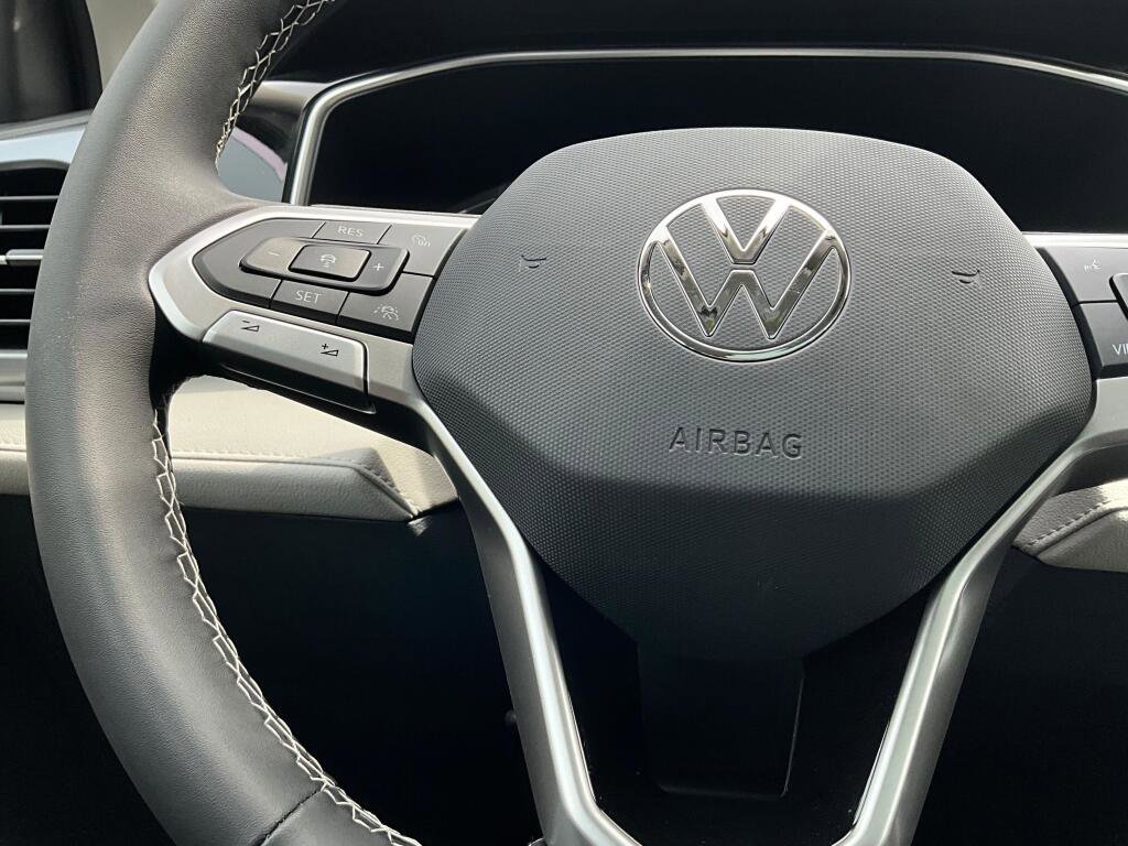 New 2026 Volkswagen Taos SEL AWD/4WD image 23
