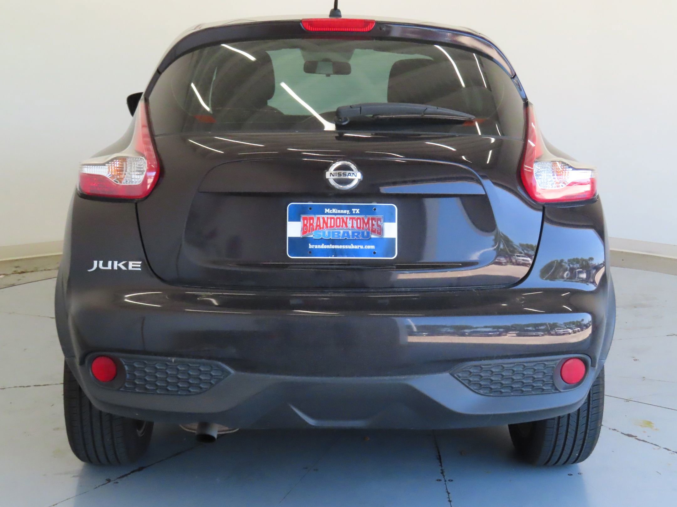 Used 2016 Nissan Juke S FWD image 5